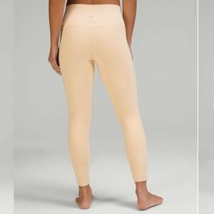 Lululemon Align High-Rise Pant 25"
Prosecco